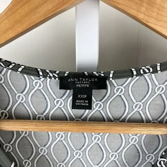 Ann Taylor Factory Petite Dress Gray Chain Link Print Ruffle Sleeve Womens XXSP - Picture 7 of 7